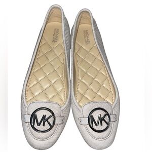 MICHAEL Michael Kors Lillie Moc Flats | Light Gray Snake Leather | Size 7M